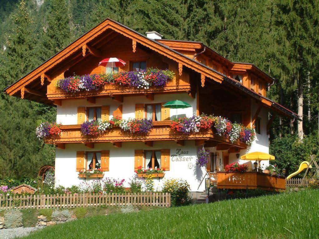 Appartement Haus Tasser à Mayrhofen Extérieur photo